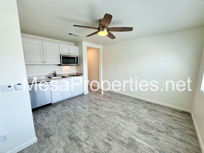 Building Photo - 14173 Mustang Cir