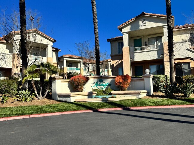 Foto del edificio - 2 Bedroom 1st Floor Unit in Rancho San Diego