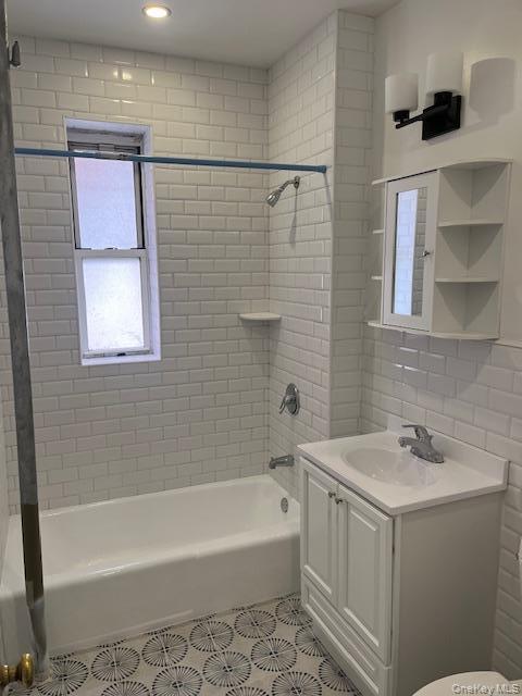 Building Photo - 45 E 95th St