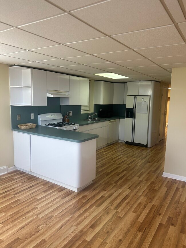 Foto del edificio - 49 Broadway Ave