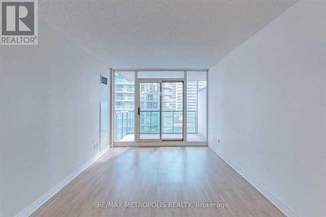 Building Photo - 51 Lower Simcoe St