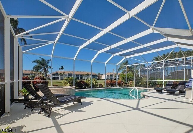 Foto del edificio - 16320 Willowcrest Way