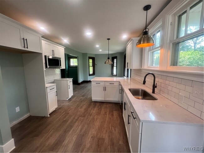 Foto del edificio - 909 James Ave