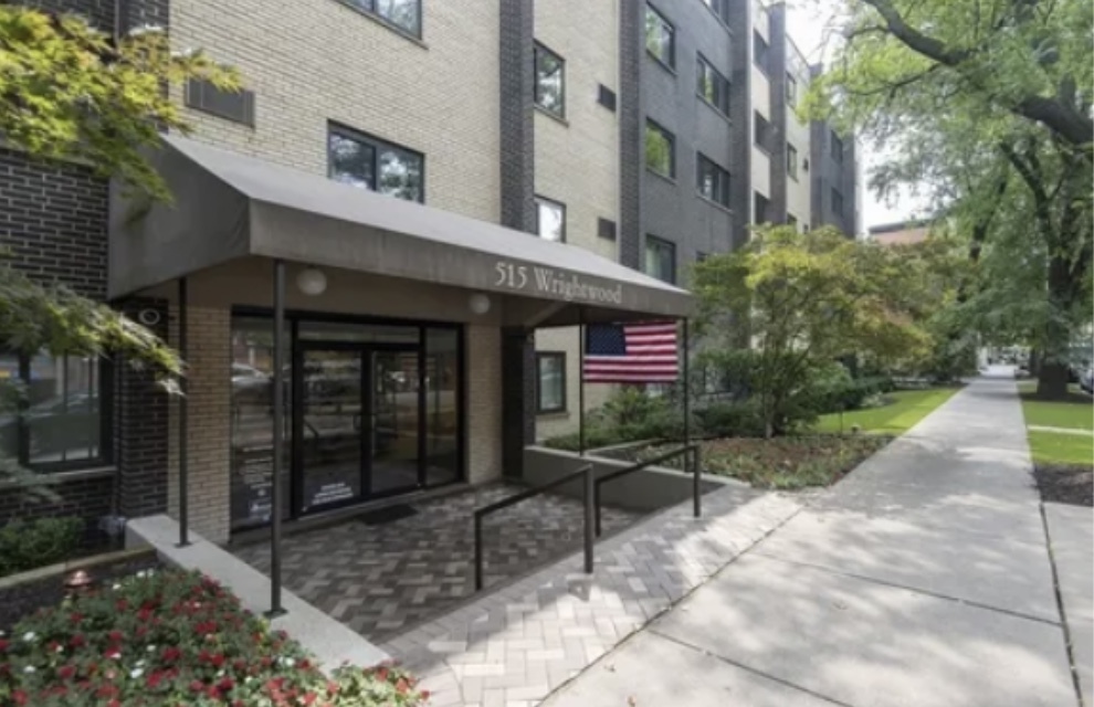 Primary Photo - 515 W Wrightwood Ave
