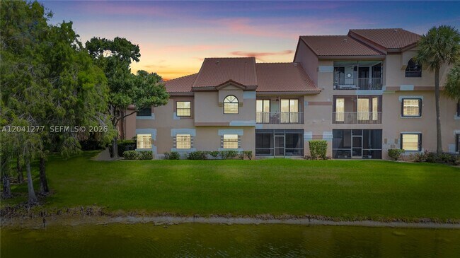 Foto del edificio - 10700 NW 14th St
