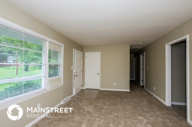 Foto del edificio - 711 Dunbrook Ln