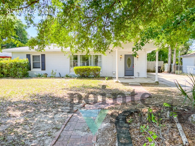 Building Photo - 3355 Seabrook St