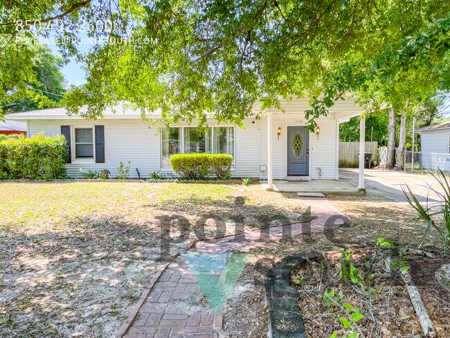 Foto del edificio - 3355 Seabrook St