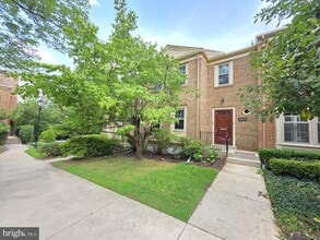 Building Photo - 5814 Tudor Ln