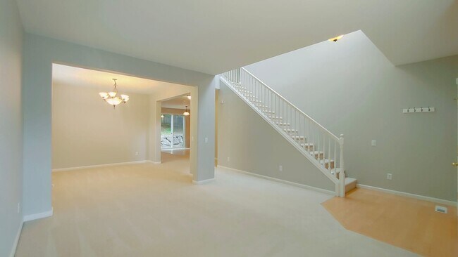 Foto del edificio - This Spacious 4 bedroom home in the Desira...