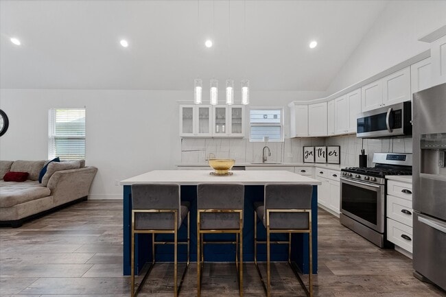 Foto del edificio - 4547 Newberry St