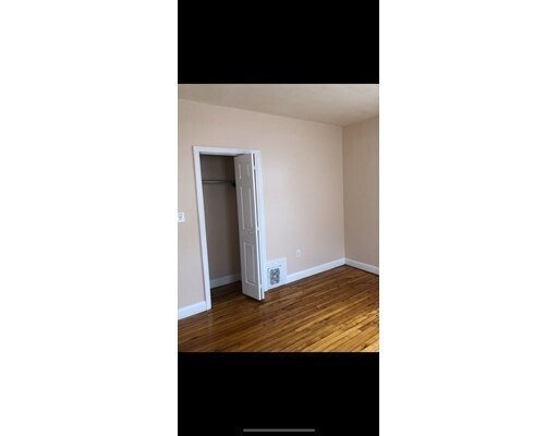 Building Photo - 10 Fernboro St
