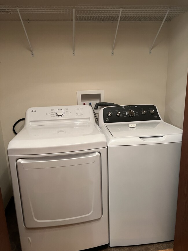 Building Photo - 310 N 1st St