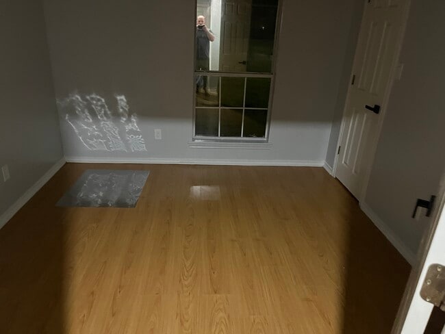 Foto del edificio - 12 Lacey Dr