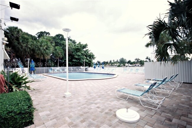Foto del edificio - 1455 N Treasure Dr