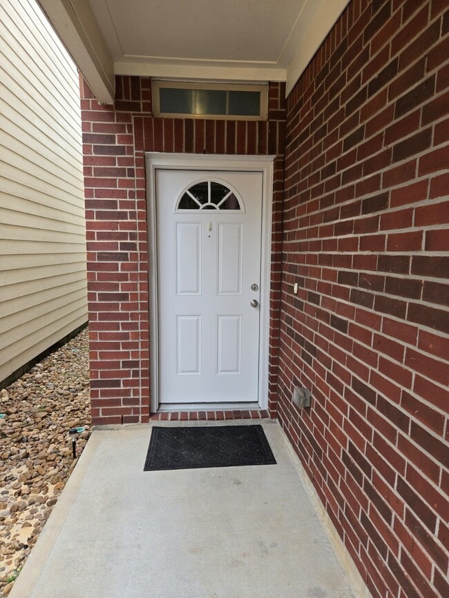 Building Photo - 13511 Villa Arbor Dr