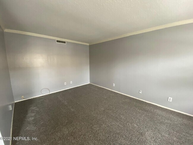 Building Photo - 4830 Windrush Ln