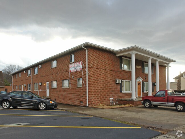 Building Photo - C.E. Price, Jr.