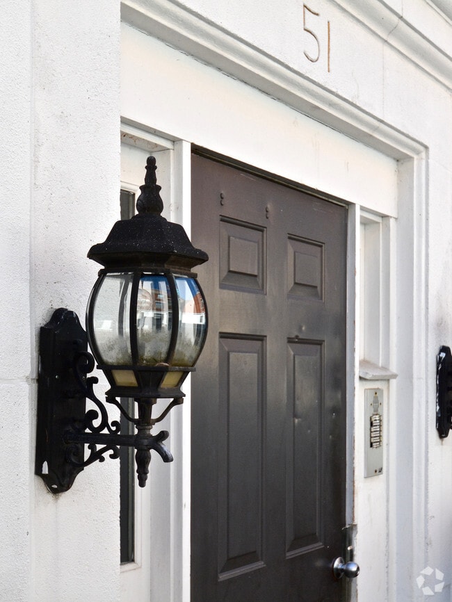 Entrance - Lord Commons Apartments