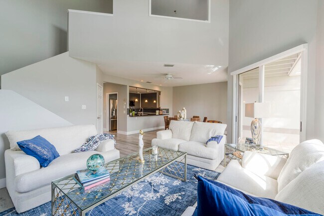 Building Photo - 7392 Pine Creek Way