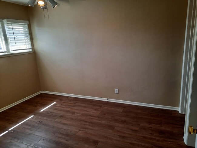 Bedroom - 154 Madeline Dr