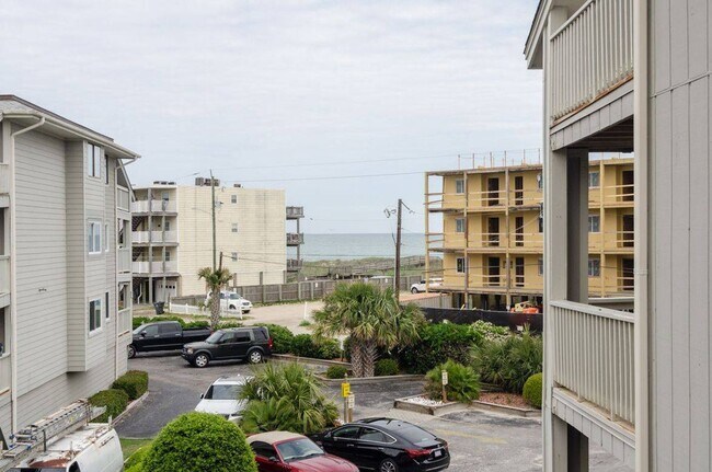 Building Photo - (C289) 1801 Canal Drive, Unit D-11, Caroli...