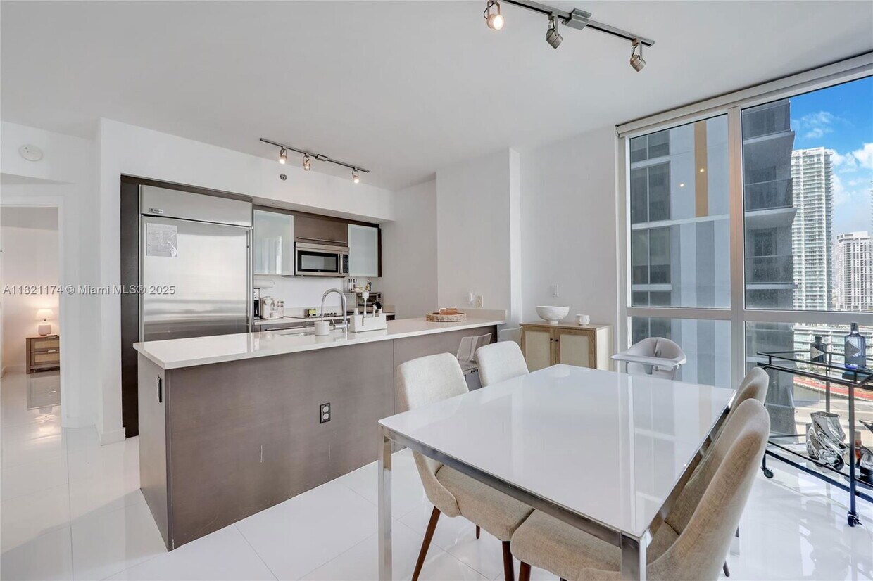 Foto principal - 55 SE 6th St