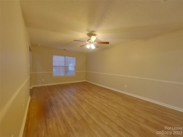 Foto del edificio - 3220 Burkston Rd