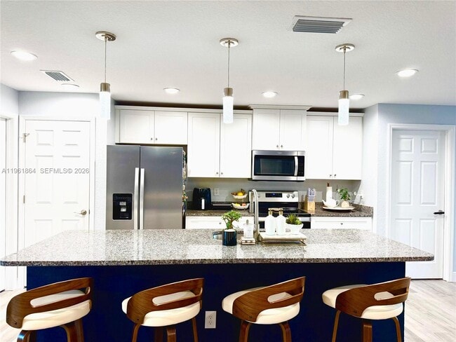 Building Photo - 274 Tindal St