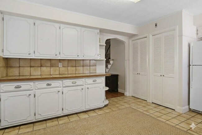 Foto del edificio - 807 N Irving Ave