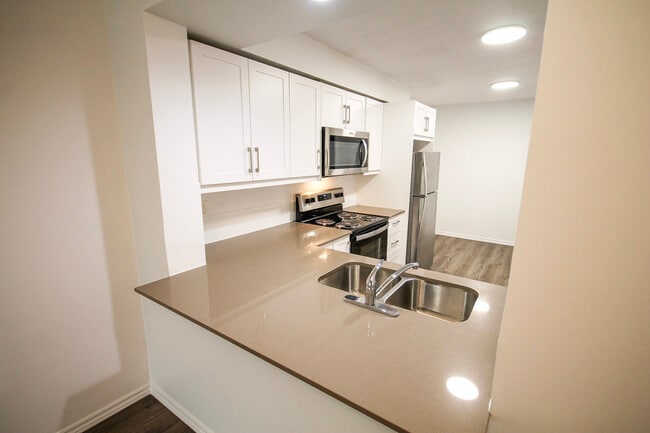 Building Photo - 508 Beechwood Dr