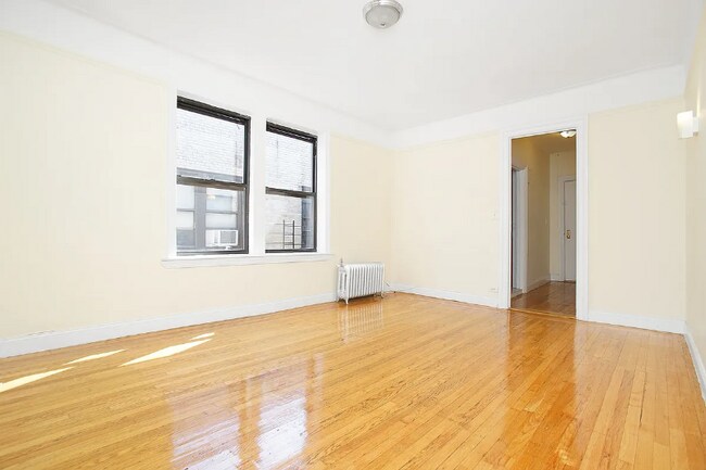 Foto del edificio - 370 Fort Washington Ave