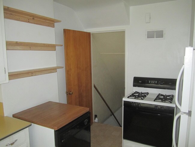 Cocina - 2405 Knapp St