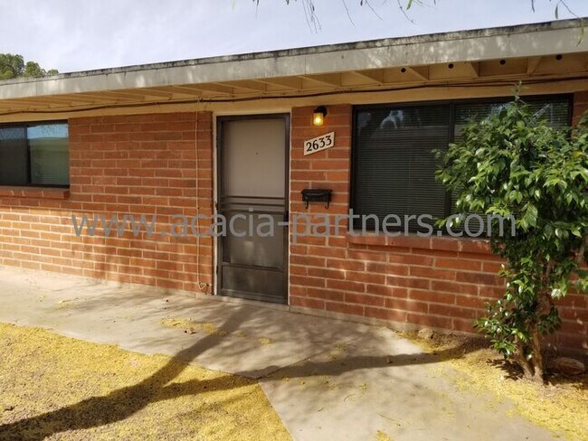 Foto del edificio - Central Two Bedroom/One Bath