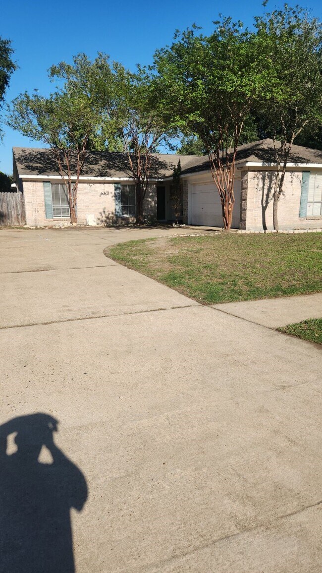 Foto del edificio - 16626 Royal Mile Ln