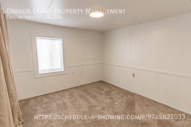Building Photo - 537 SW 32nd St