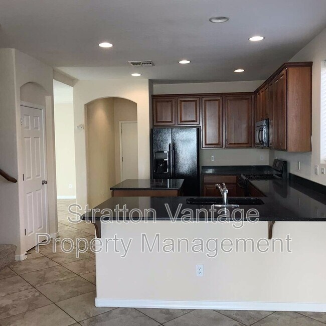 Building Photo - 15960 W Mescal St