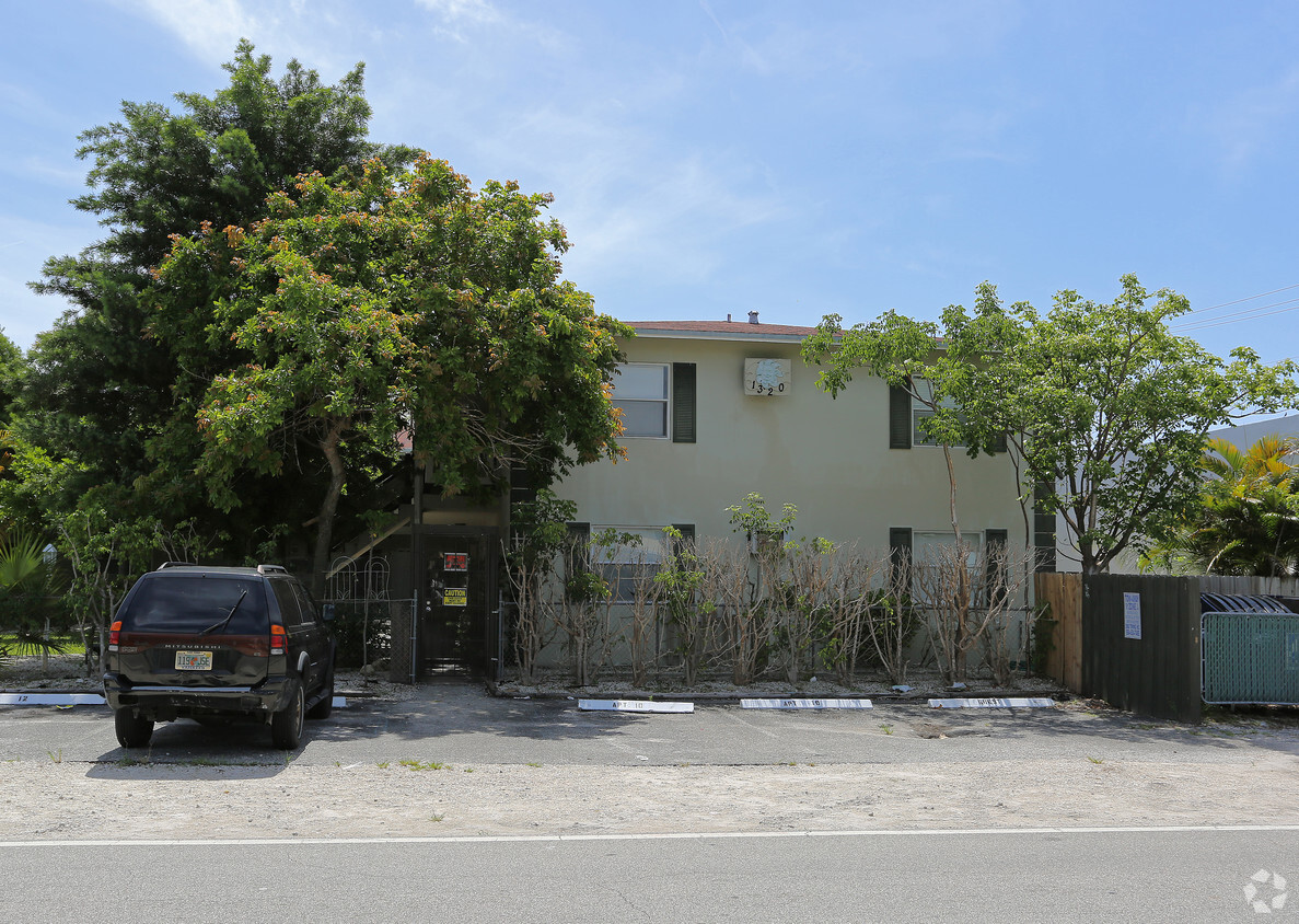 Building Photo - Middle River Terrace Apartments