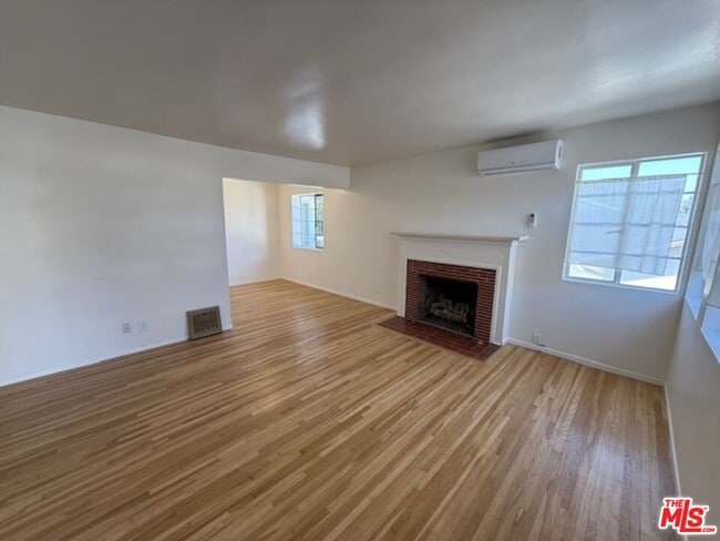 Foto del edificio - 3237 Midvale Ave