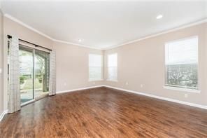 Foto del edificio - 350 Emerald Forest Blvd