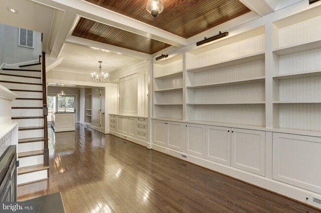 Foto del edificio - 1249 33rd St NW