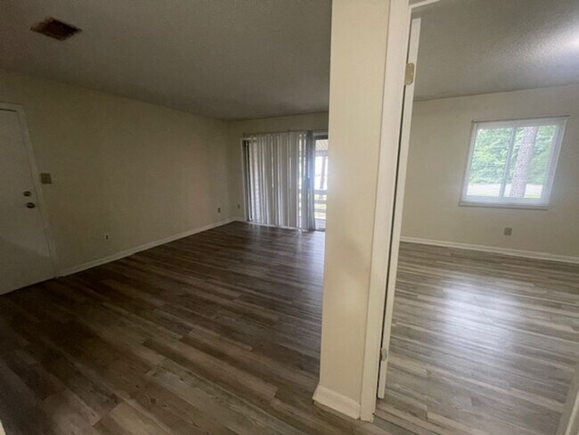 Foto del edificio - 1017 Stevens Creek Rd