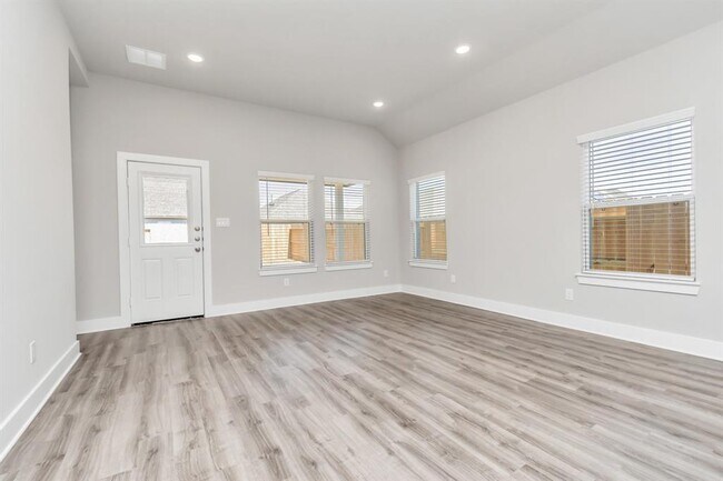 Foto del edificio - 21055 Montego Breeze Ln