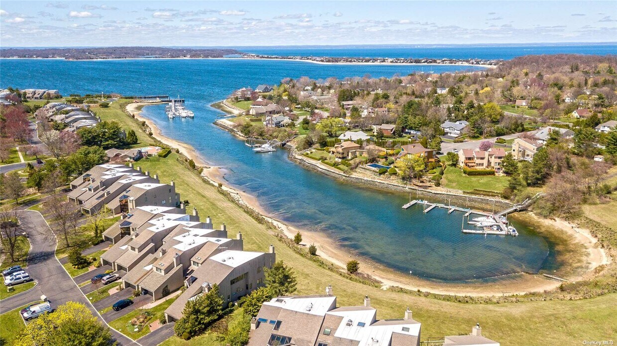 9 Lady Jane Way, Northport, NY 11768 Townhome Rentals in Northport NY