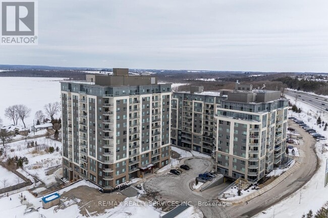 Building Photo - 56-156 Lakeside Ter
