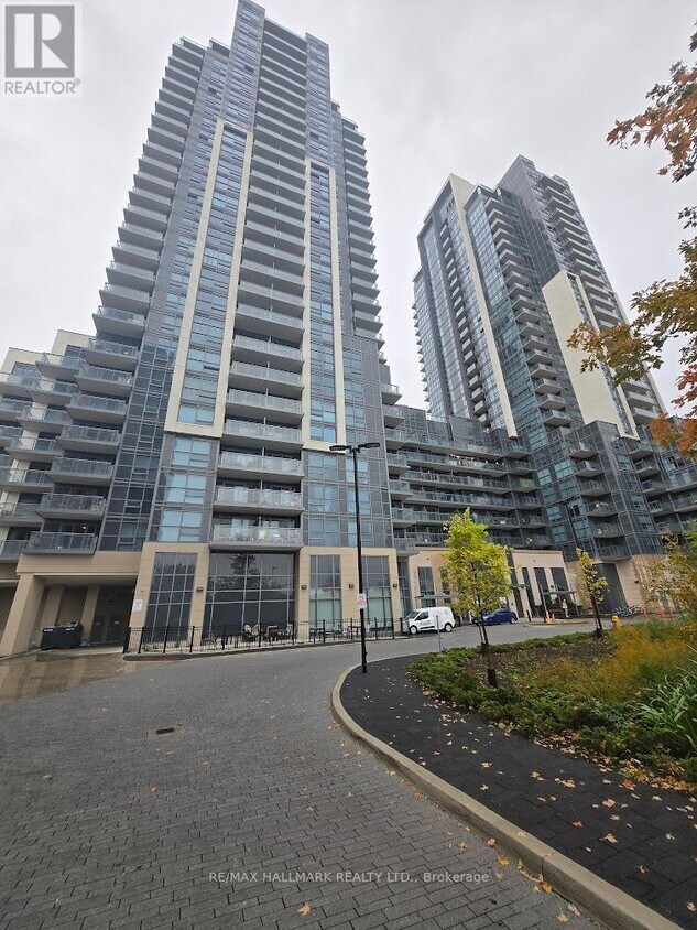 Photo principale - 30 Meadowglen Pl