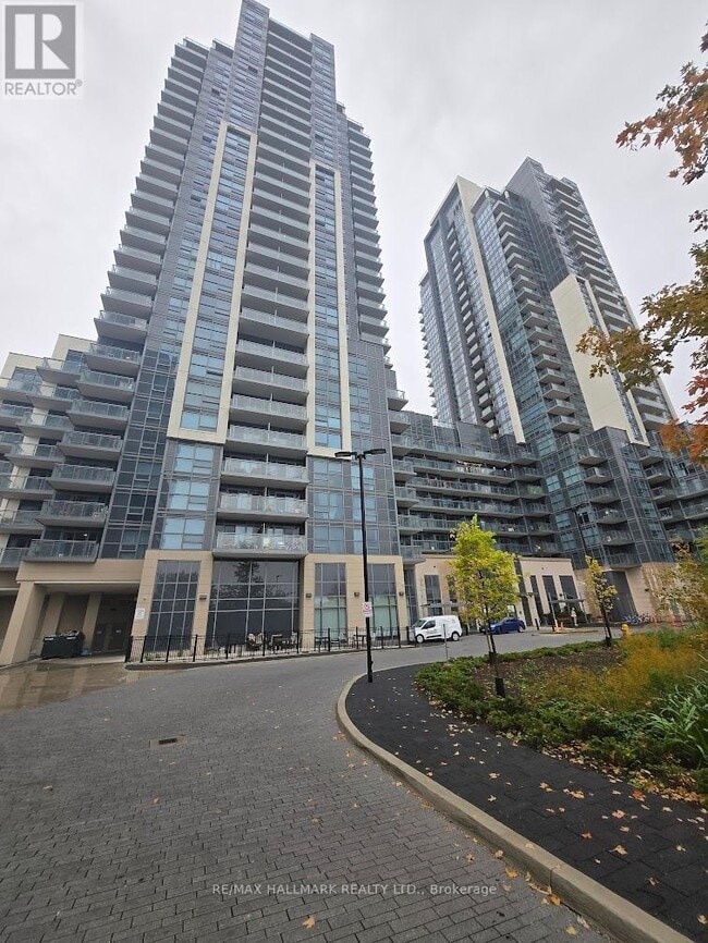 Building Photo - 30 Meadowglen Pl