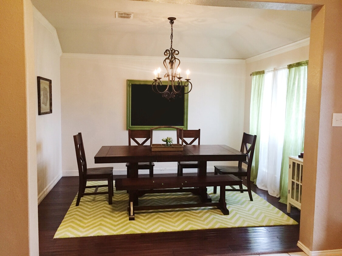 Foto principal - 1666 Knoll Ridge Circle