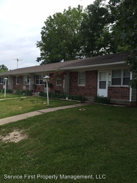 Primary Photo - 420-426 W South St
