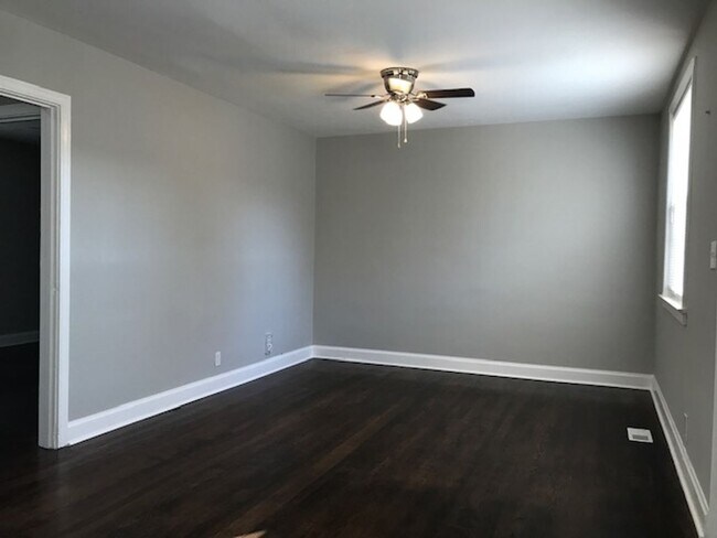 Foto del edificio - 1037 Granada Ave